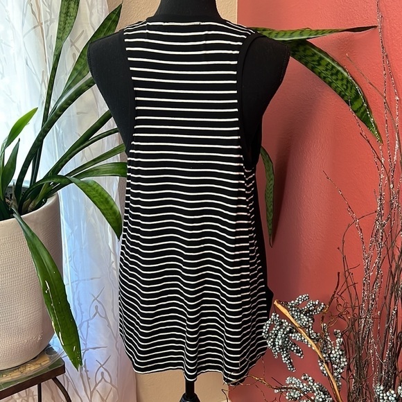 BCBGMaxAzria Striped Semi Sheer Sleeveless Tank Top - Picture 6 of 8